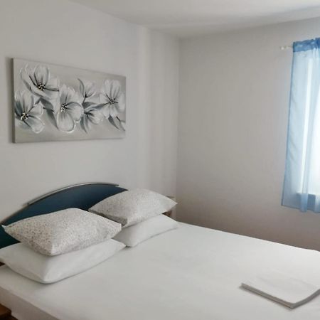 Apartment Tempera Povlja  Esterno foto
